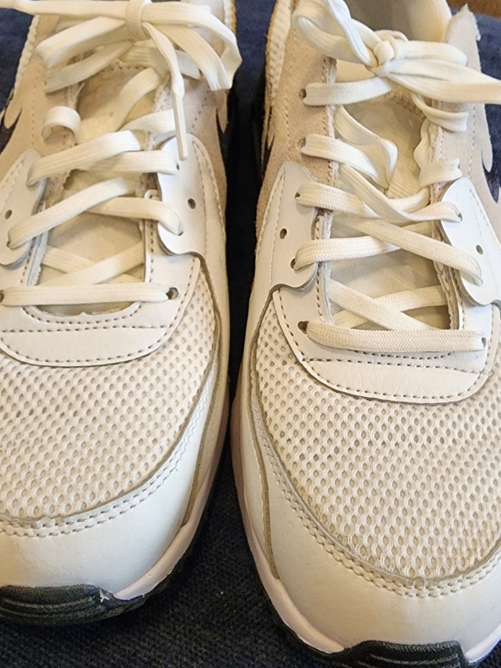 Nike Women’s White & Black Leopard Print Sneakers Size 9.5 - Picture 5 of 8
